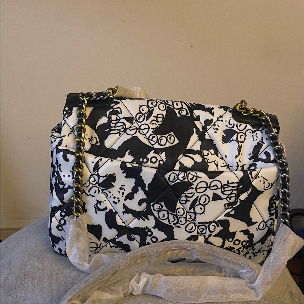 Women Black and White Floral Quilted Flap sling Bag
